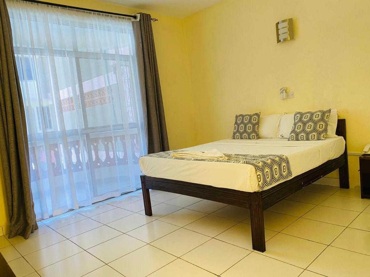 Merry Villa Hotel & Apartments Mombasa Exterior foto