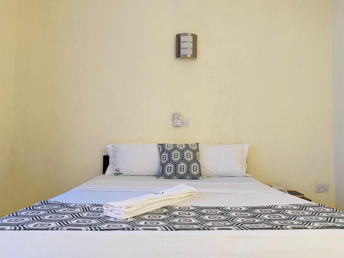 Merry Villa Hotel & Apartments Mombasa Exterior foto