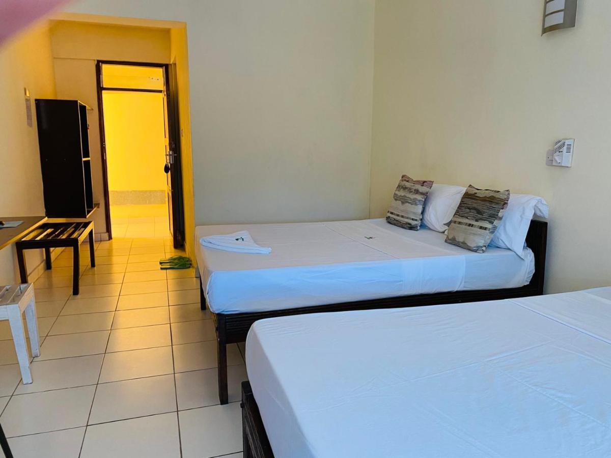 Merry Villa Hotel & Apartments Mombasa Exterior foto