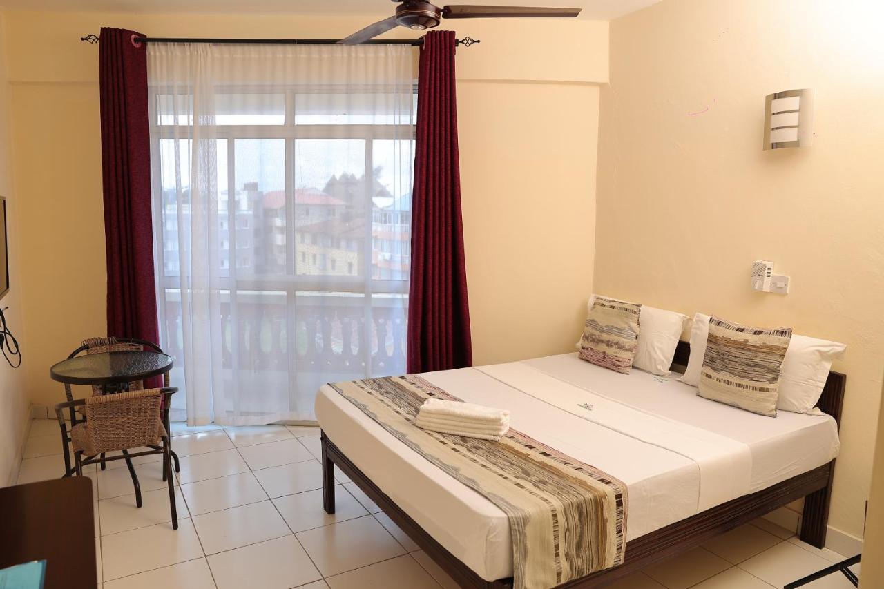 Merry Villa Hotel & Apartments Mombasa Exterior foto