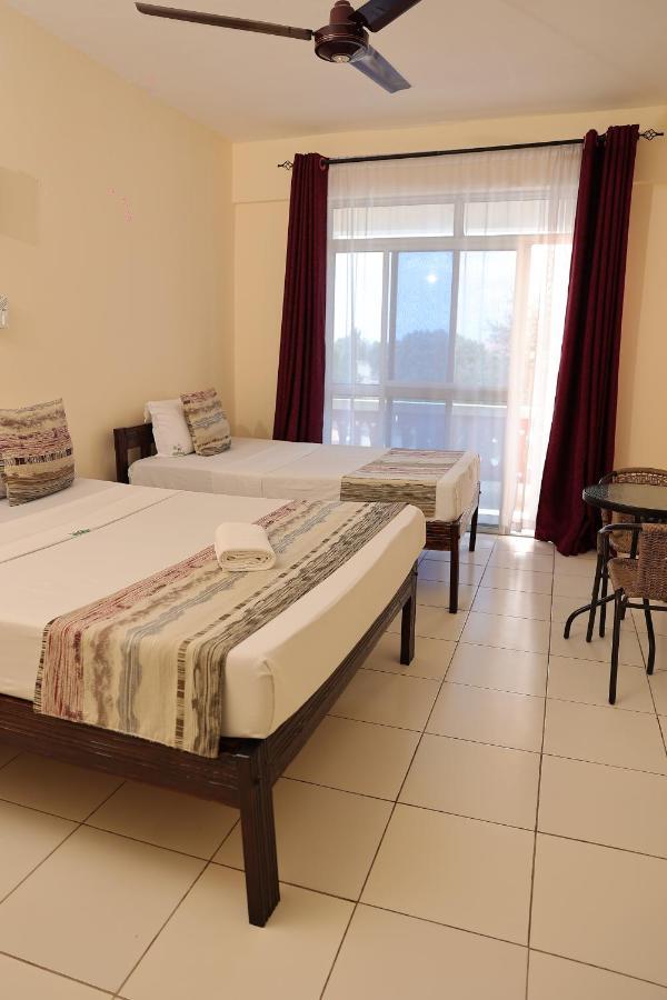 Merry Villa Hotel & Apartments Mombasa Exterior foto